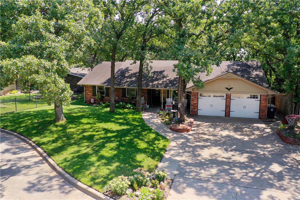 1908 Oakhill Road - Photo 1