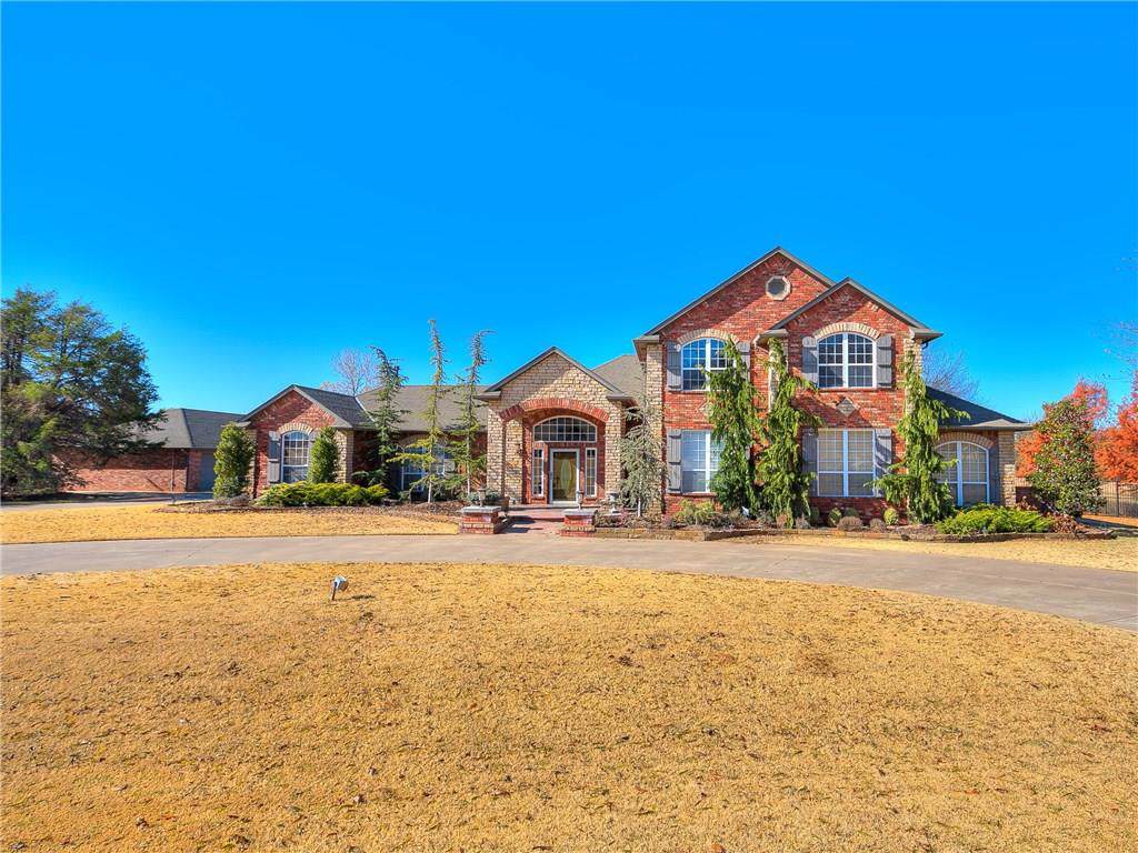 305 Waterfront Drive - Photo 1