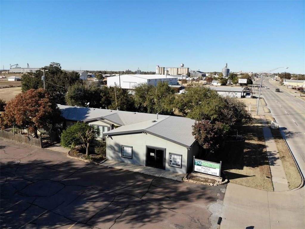1205 Main Street - Photo 1