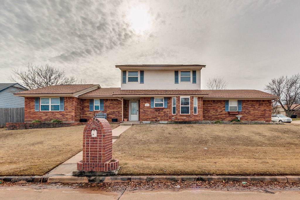 1012 Main Street - Photo 1