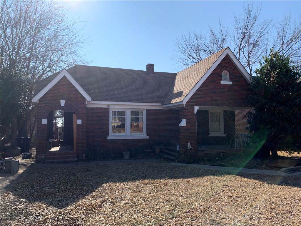 2616 12th Street - Photo 1