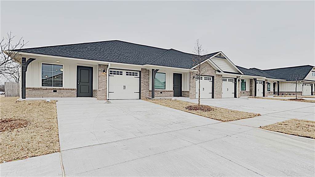 4900 Avion Court - Photo 1