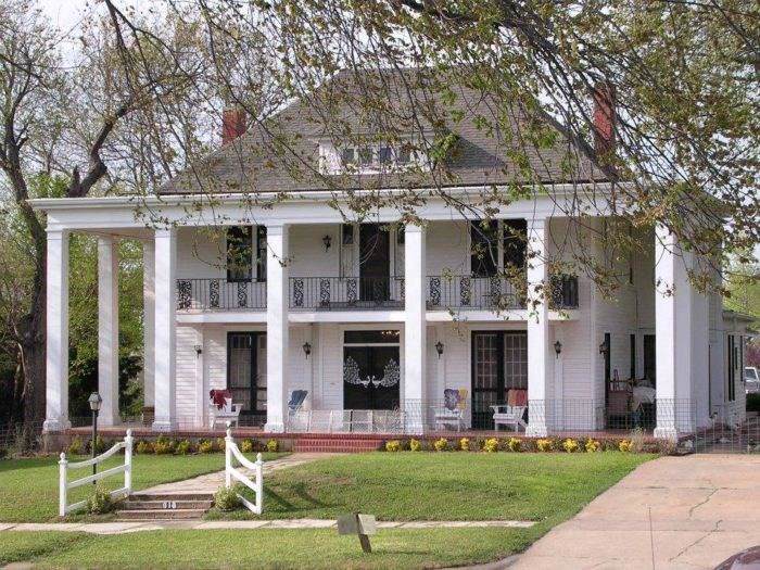 614 Warner - Photo 1