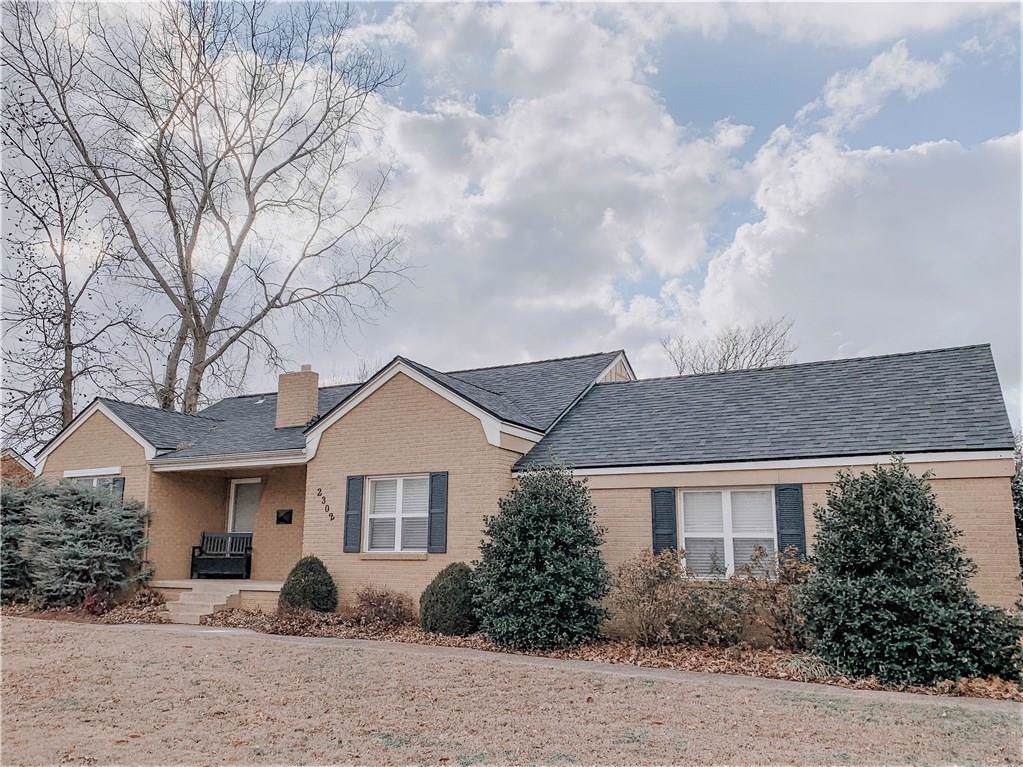 2302 18th Street - Photo 1