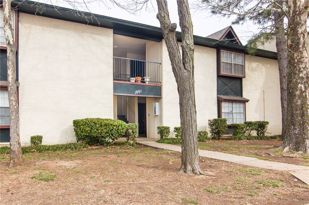 1801 Lindsey Street - Photo 1