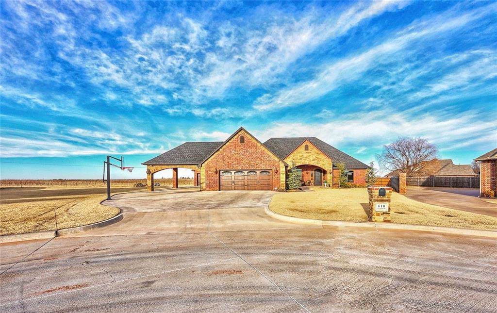 610 Elizabeth Drive - Photo 1