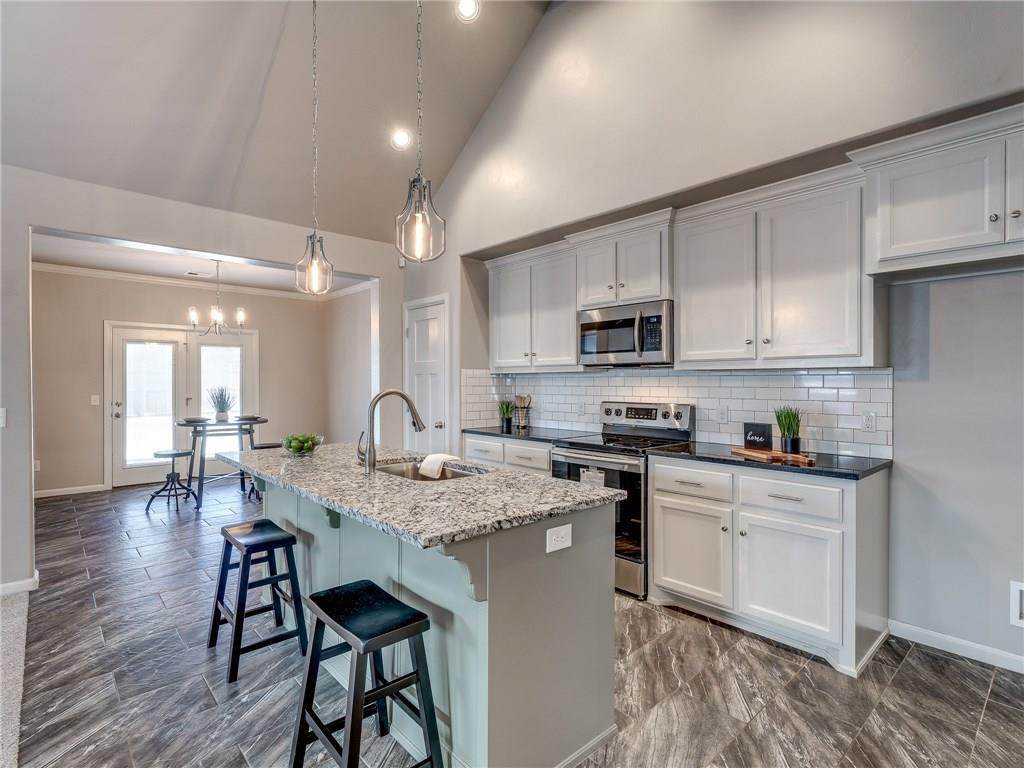 18700 Summer Grove Avenue - Photo 1