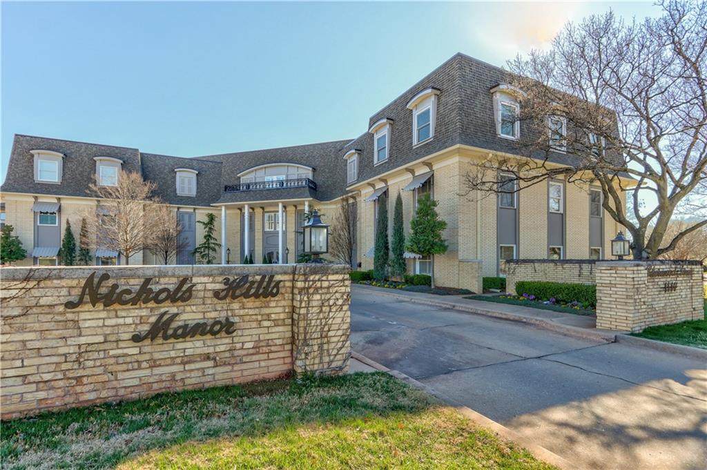1114 Sherwood Lane - Photo 1