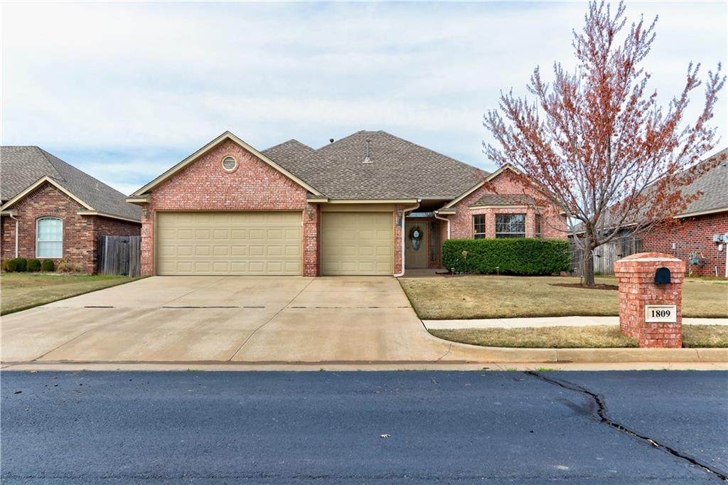 1809 Woody Lane - Photo 1