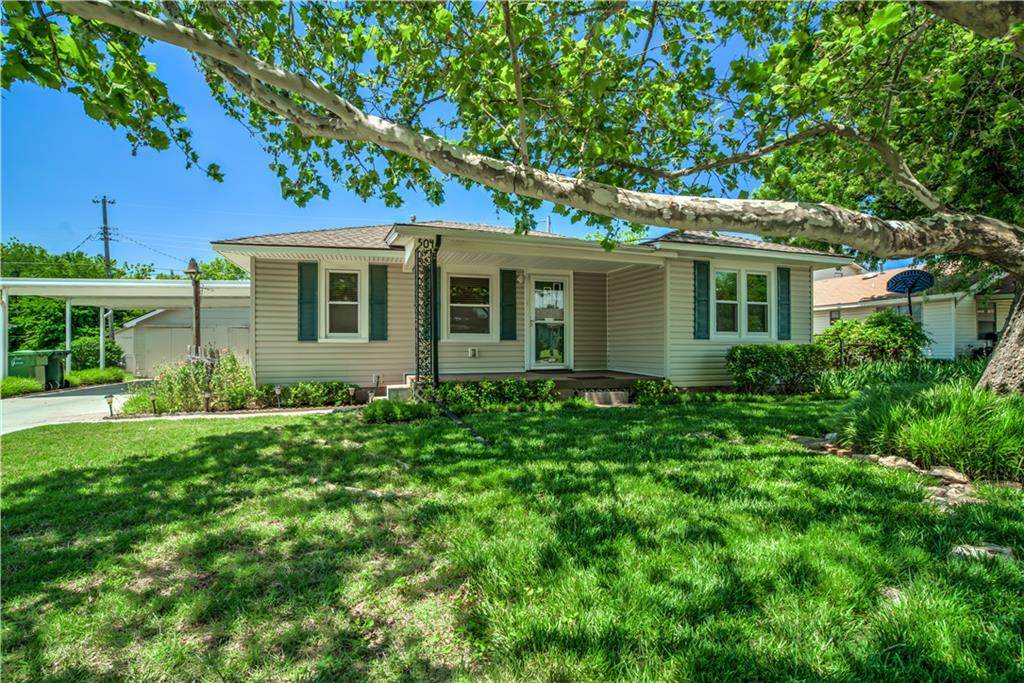 504 9th Street - Photo 1