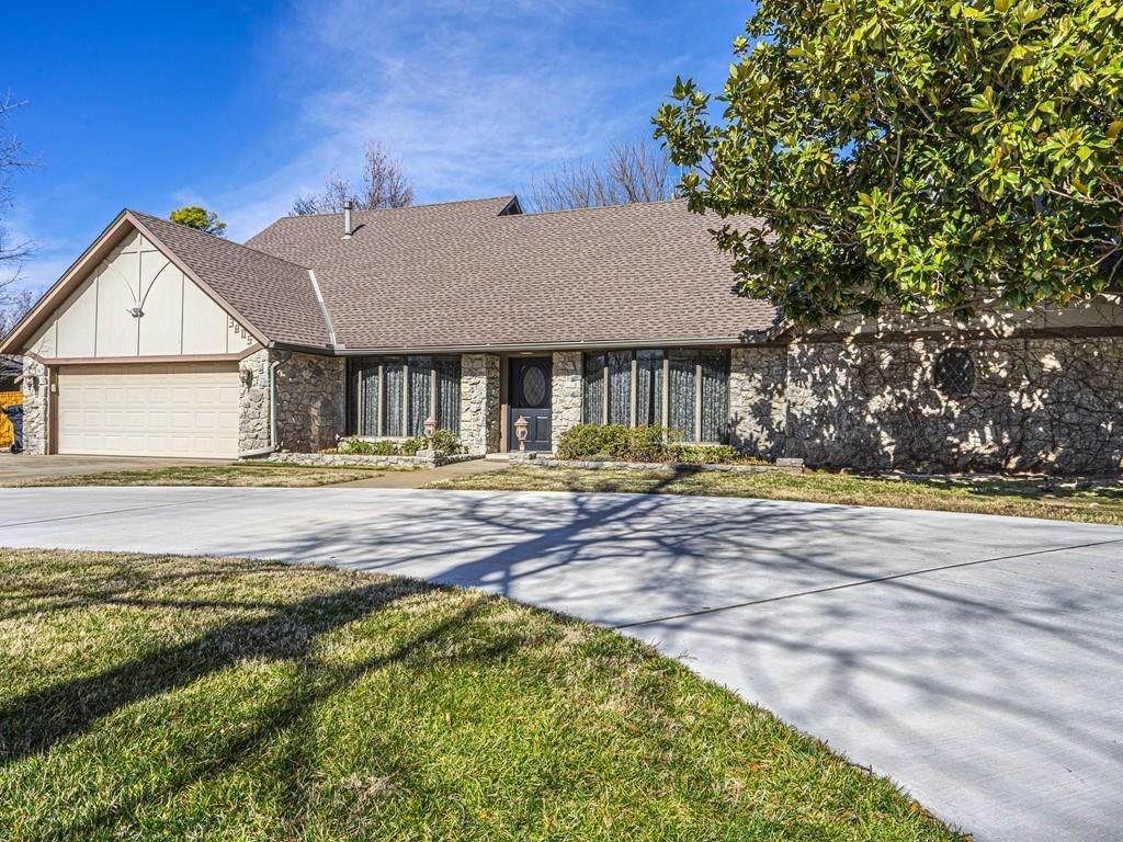 3805 44th Street - Photo 1