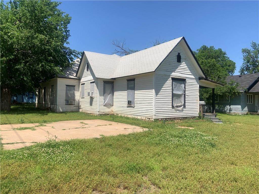 1420 Logan Avenue - Photo 1