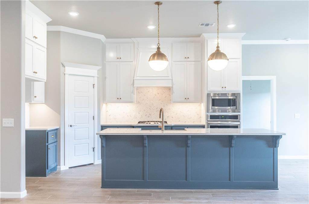 2832 Cypress Springs Boulevard - Photo 1 2832 Cypress Springs Boulevard - Photo 1