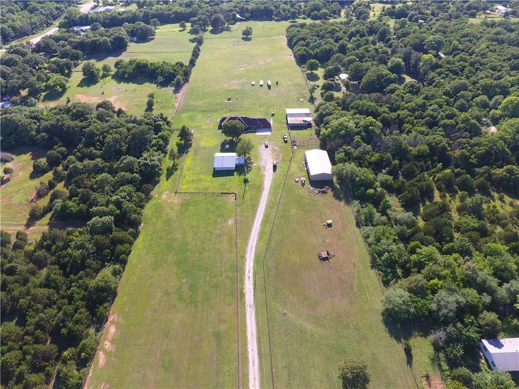 2801 Peebly Road - Photo 1