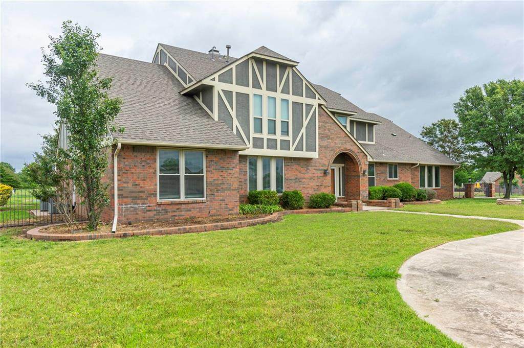1805 30th Street - Photo 1