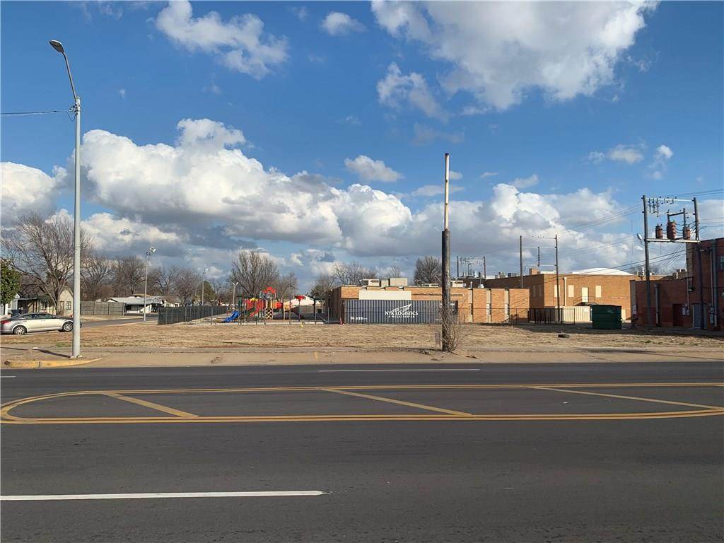 4400 Walker Avenue - Photo 1