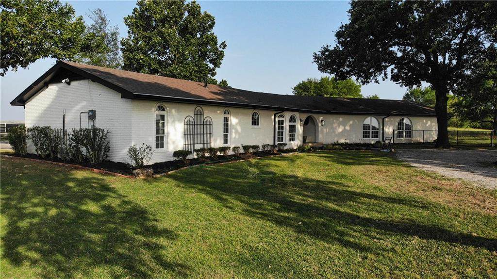 1348 Gene Autry Rd - Photo 1