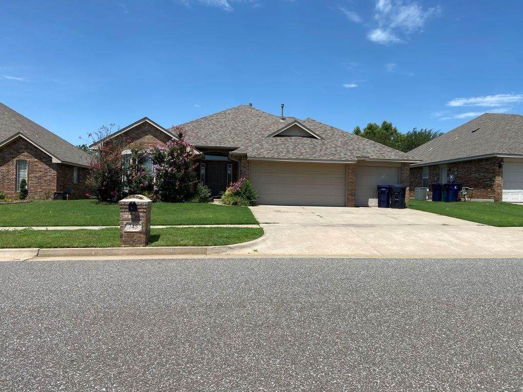 745 Dana Drive - Photo 1