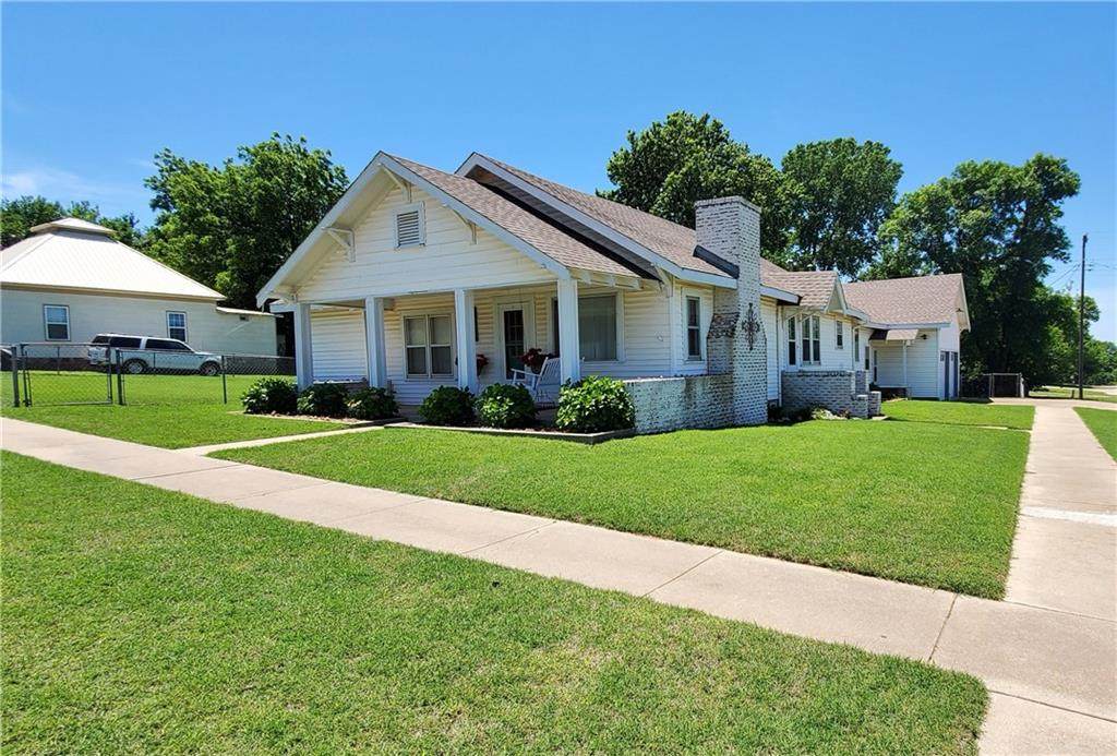 203 Birch Street - Photo 1