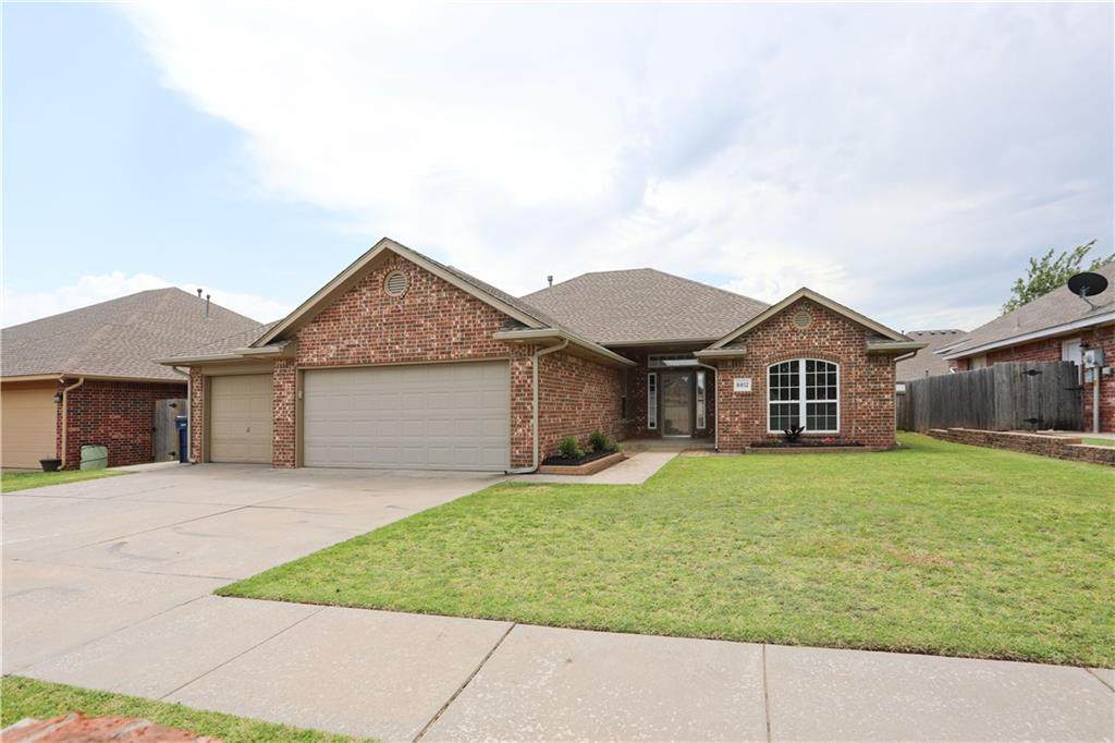 8812 112th Street - Photo 1
