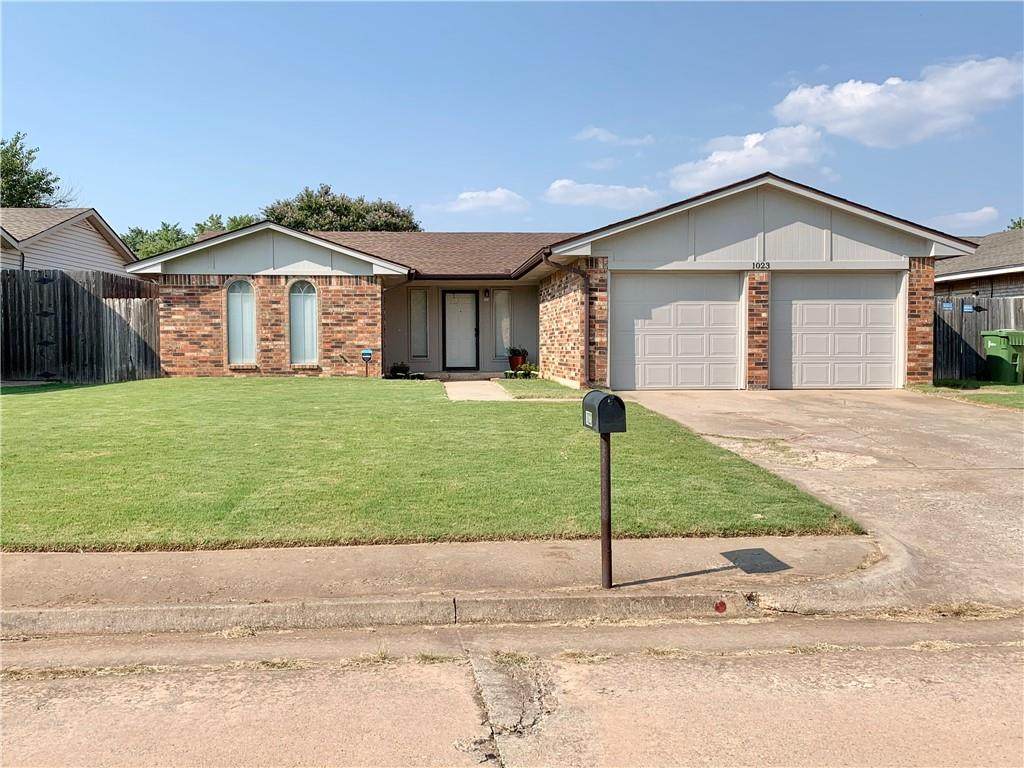 1023 Garden Grove - Photo 1
