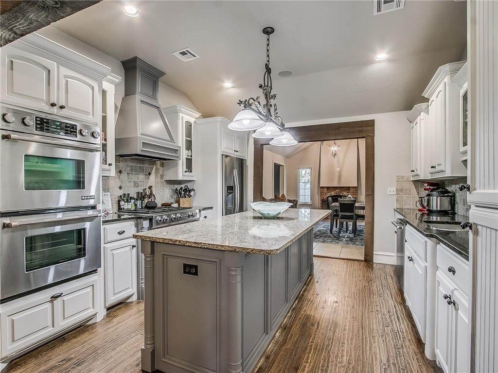 1709 Dorchester Drive - Photo 1