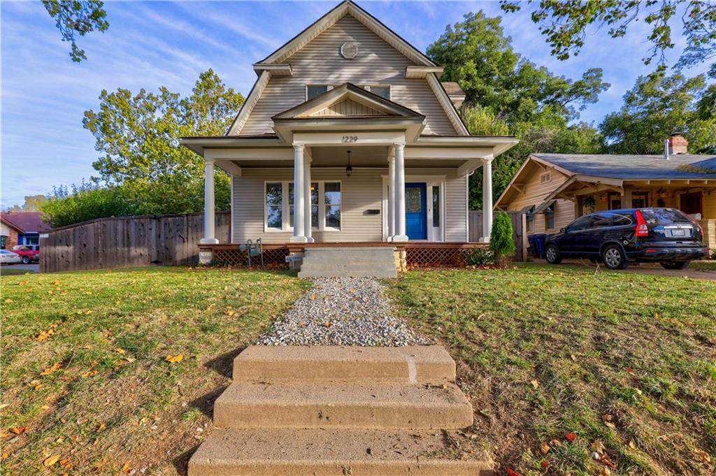 1229 11th Street - Photo 1
