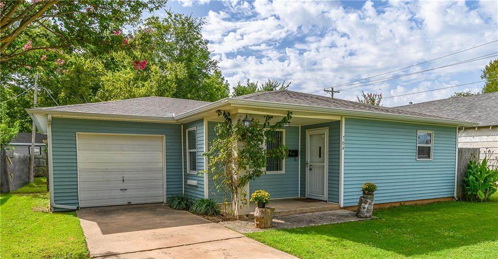 704 Paul Avenue - Photo 1
