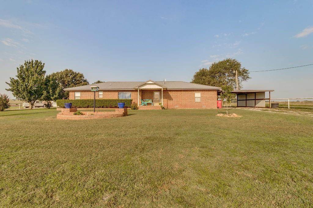 13750 County Road 3010 - Photo 1