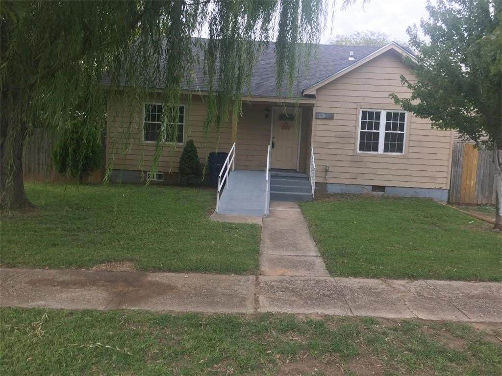 1120 Wade Street - Photo 1