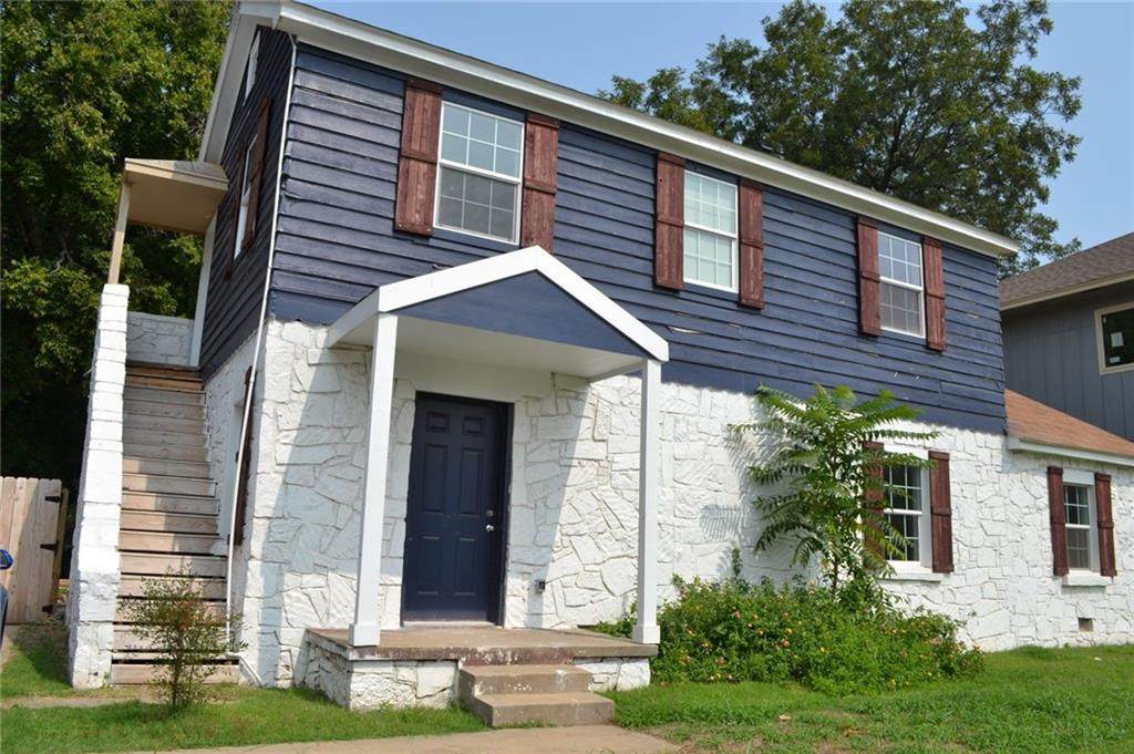 1209 11th Street - Photo 1