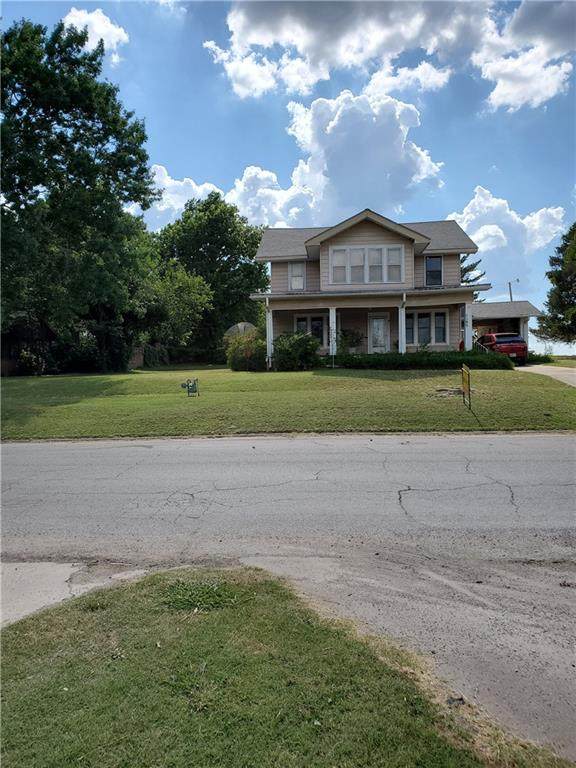 1105 Walnut Street - Photo 1