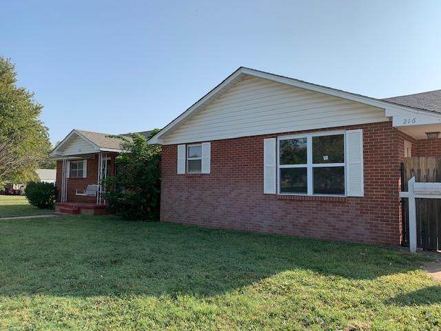 216 Oklahoma Avenue - Photo 1