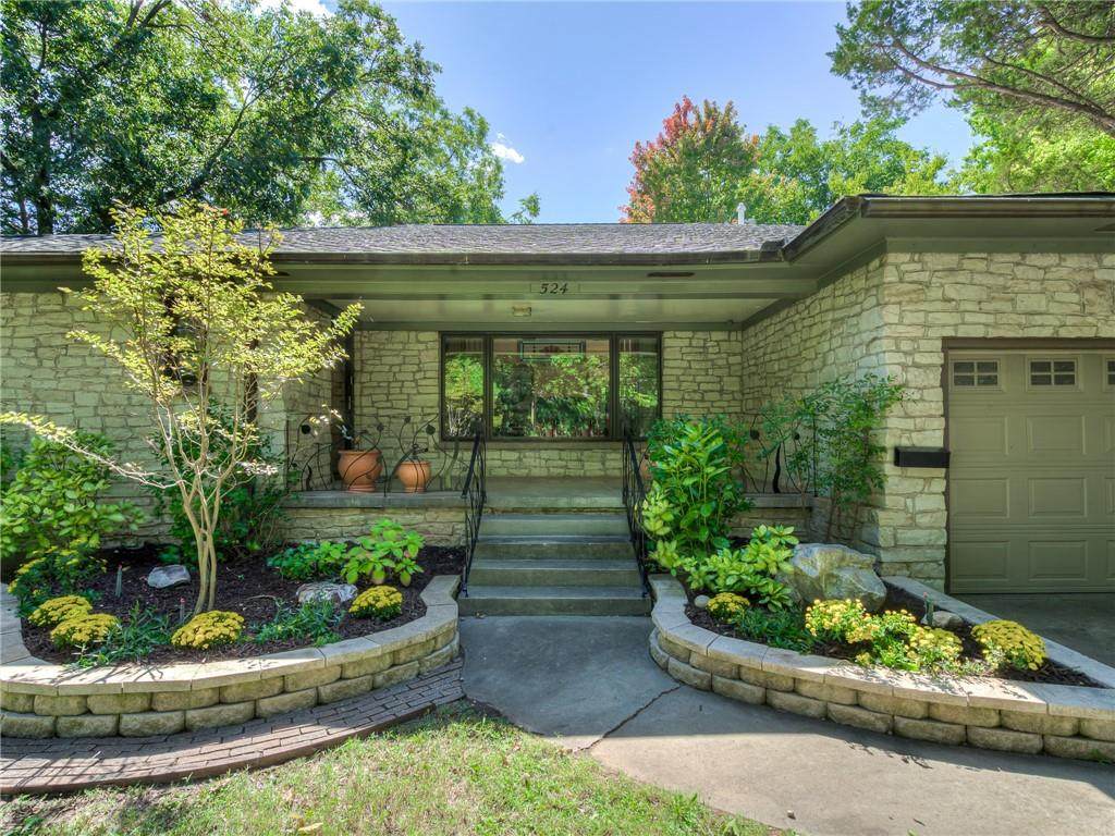 524 Macy Street - Photo 1
