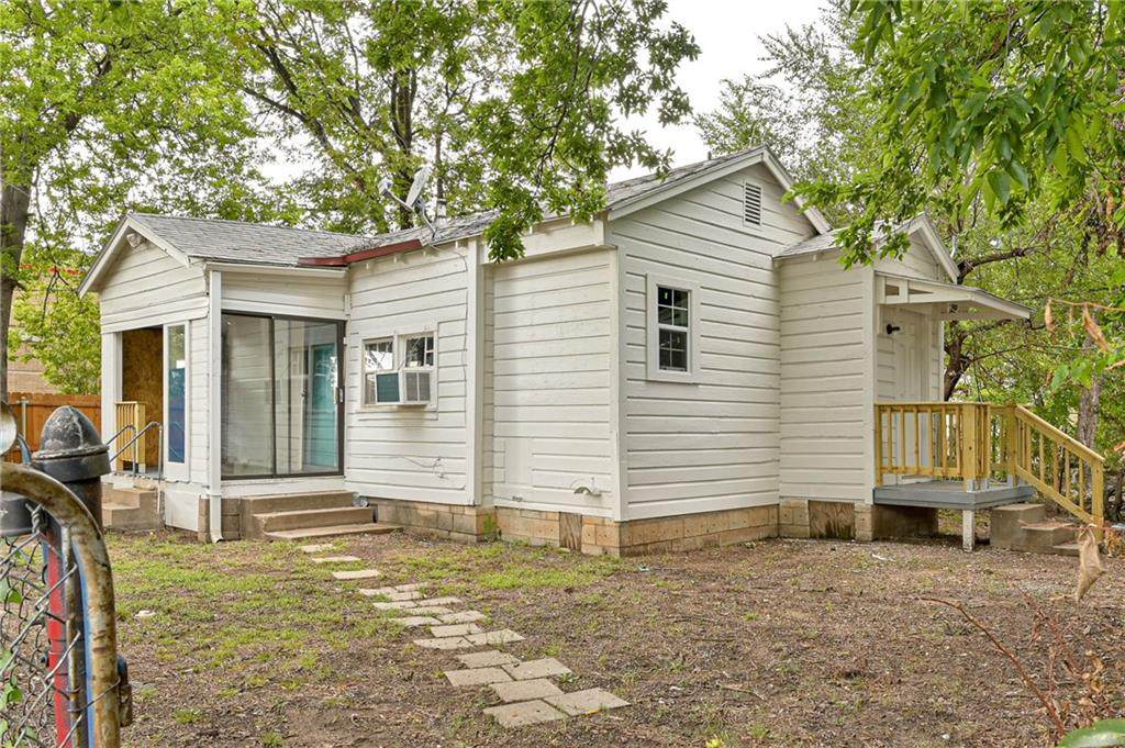 821 31st Street - Photo 1
