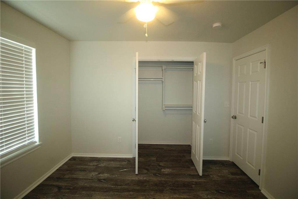 1005 50th Street - Photo 1