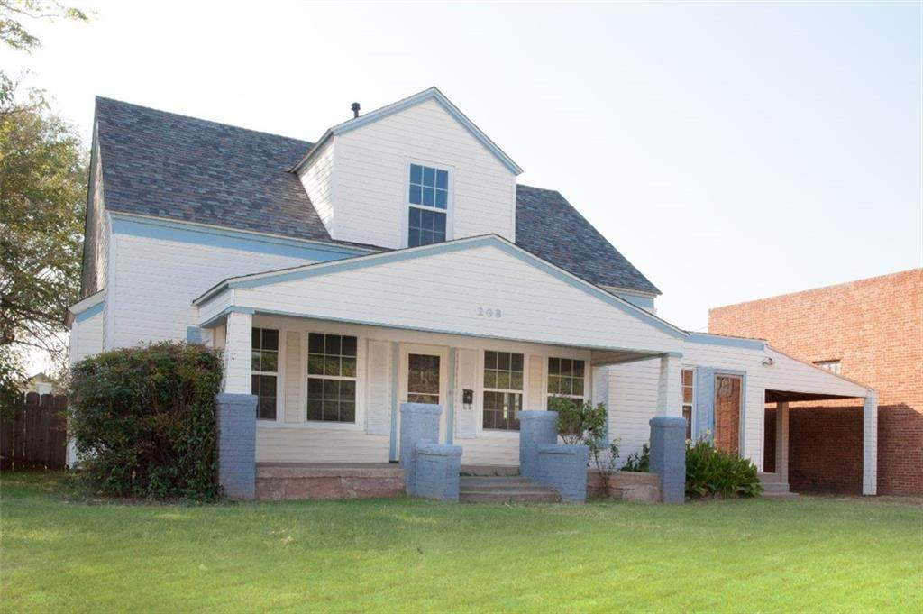 208 7th Street - Photo 1
