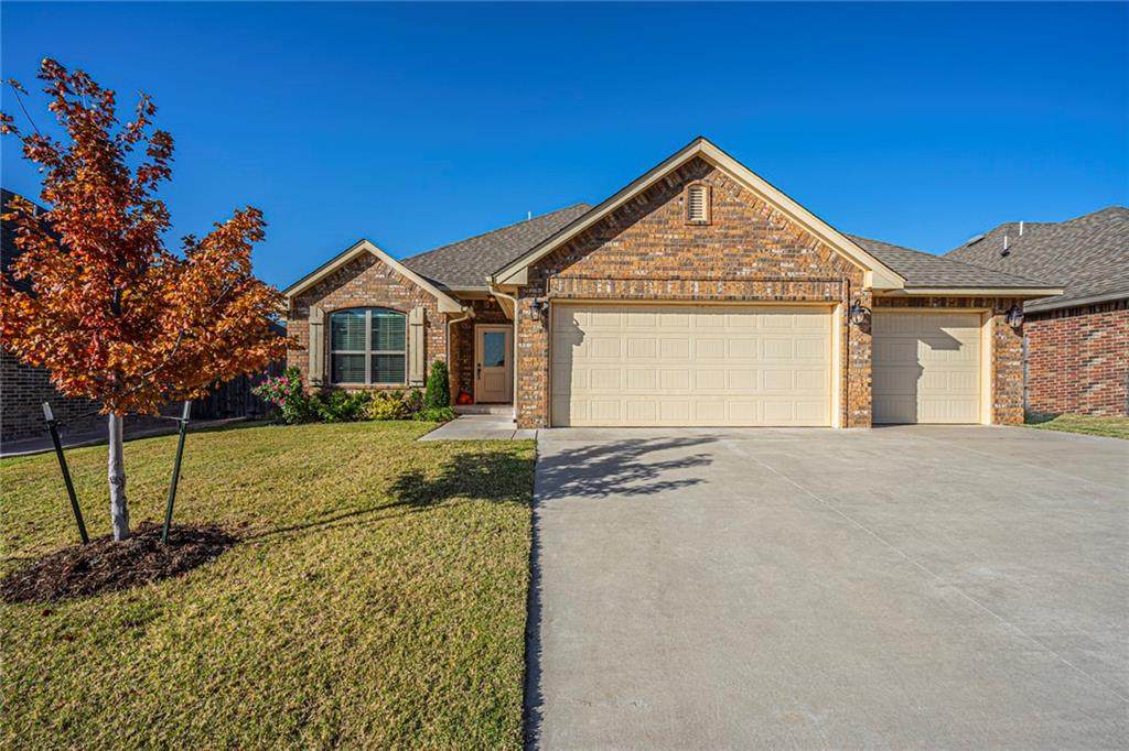 8421 141st Circle - Photo 1