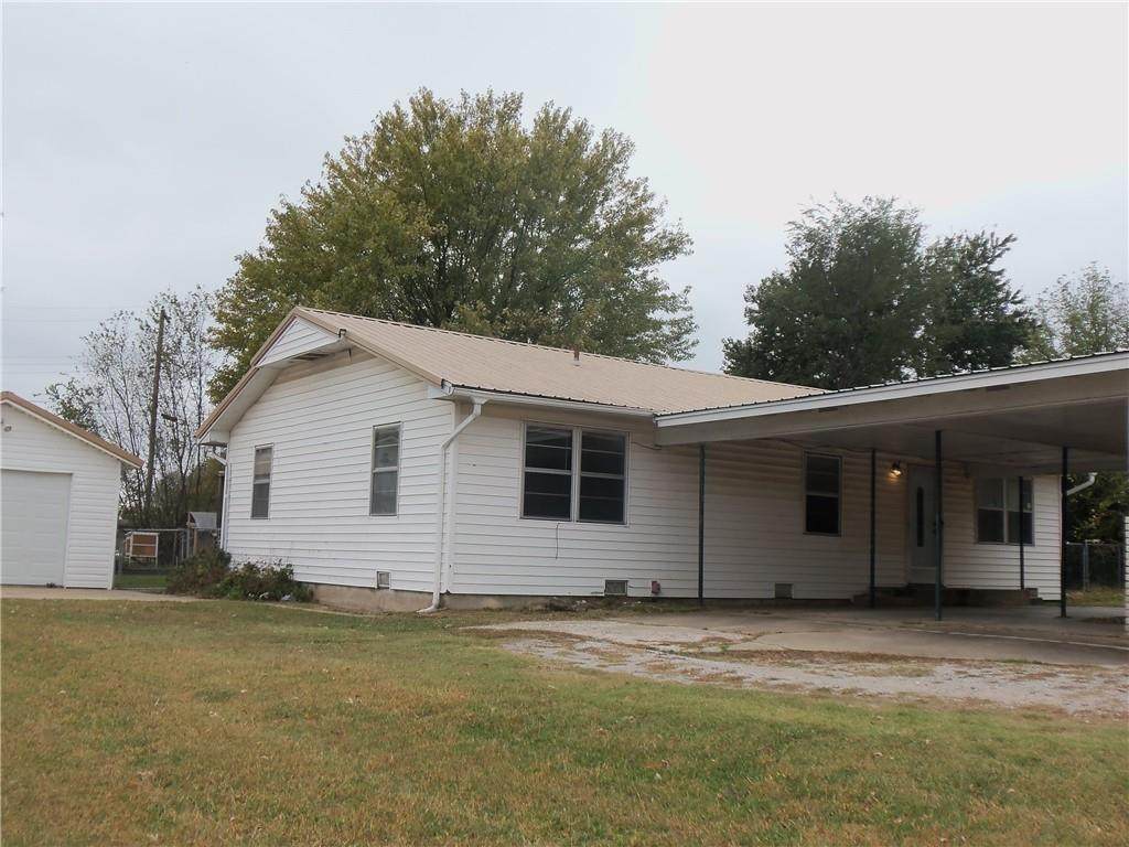 806 Highland Street - Photo 1