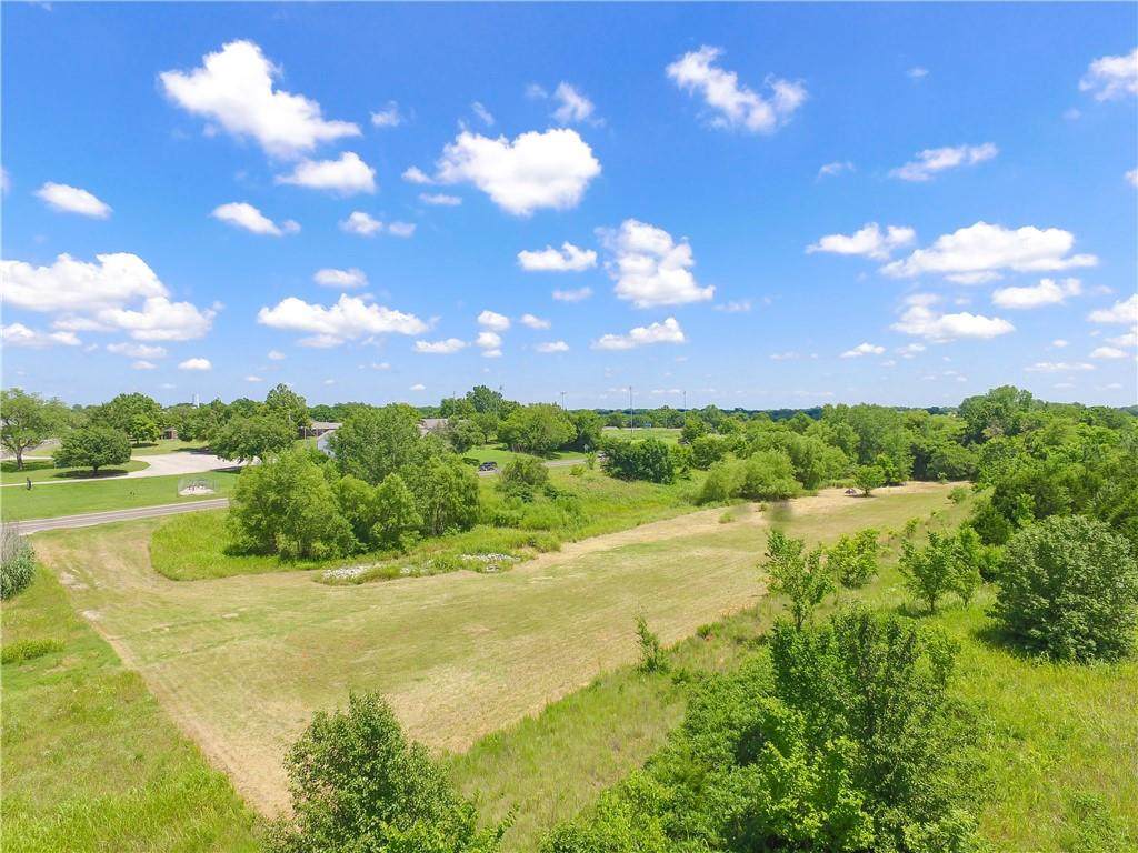 700 Us Hwy 77 - Photo 1
