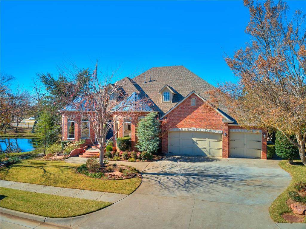 812 Stone Creek Boulevard - Photo 1