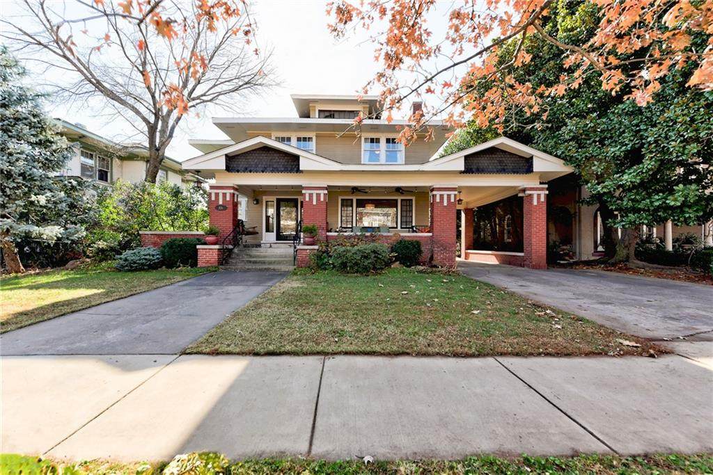 806 16th Street - Photo 1