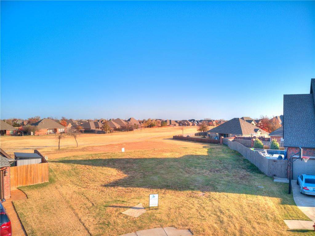 11208 Bogey Court - Photo 1