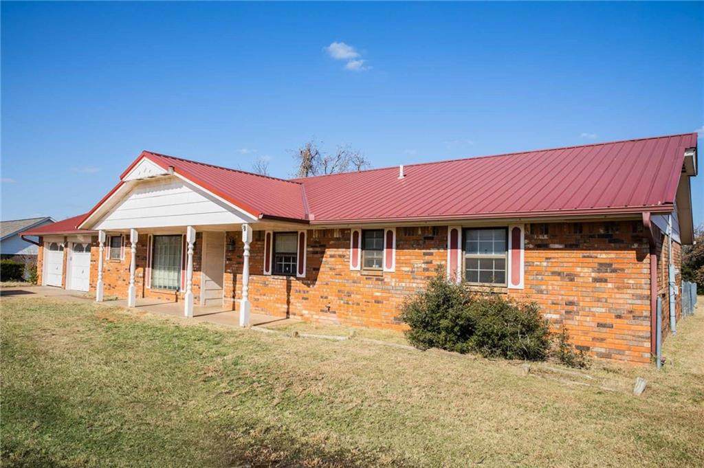 713 Sherwood Lane - Photo 1
