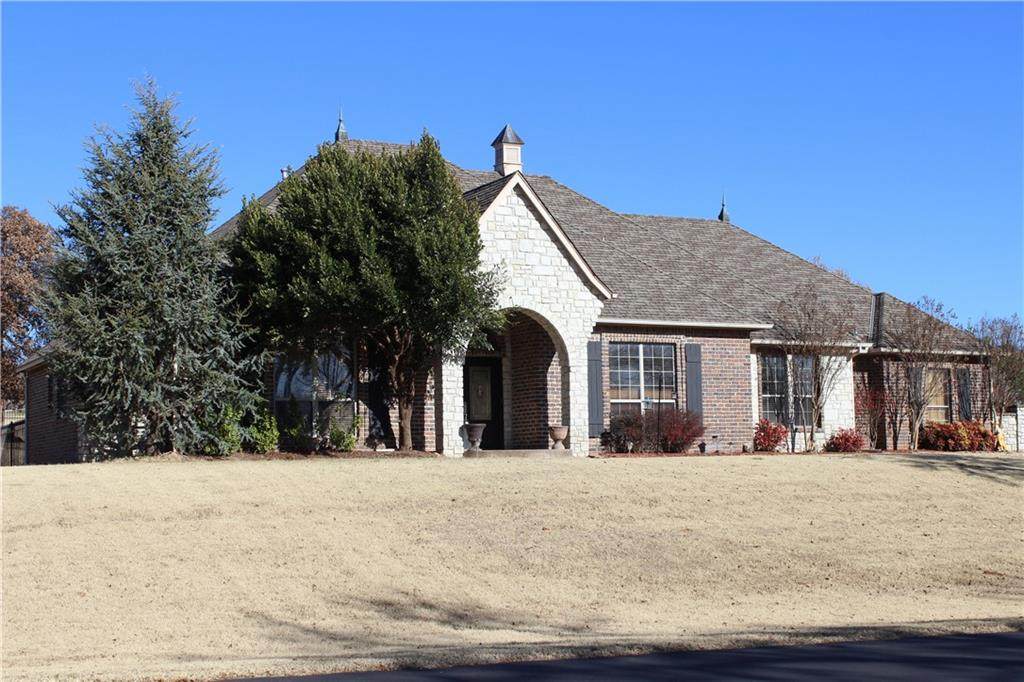 7401 133rd Street - Photo 1