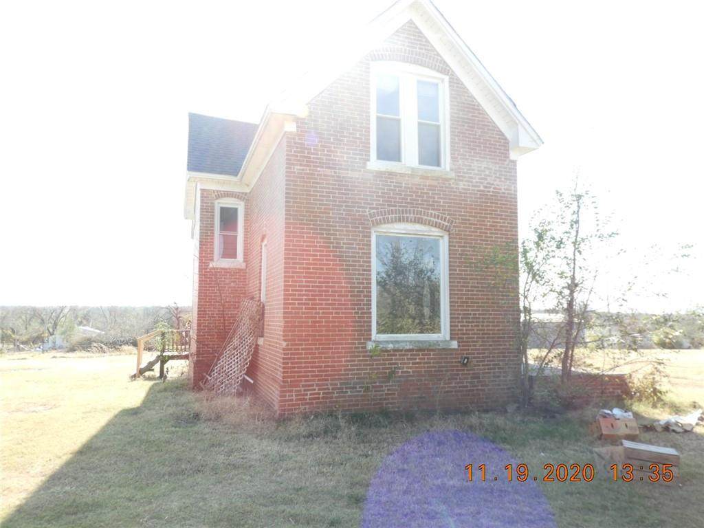 1901 University Avenue - Photo 1