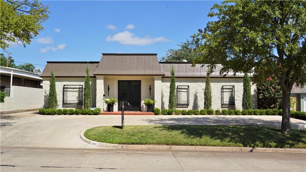 1421 Glenbrook Terrace - Photo 1