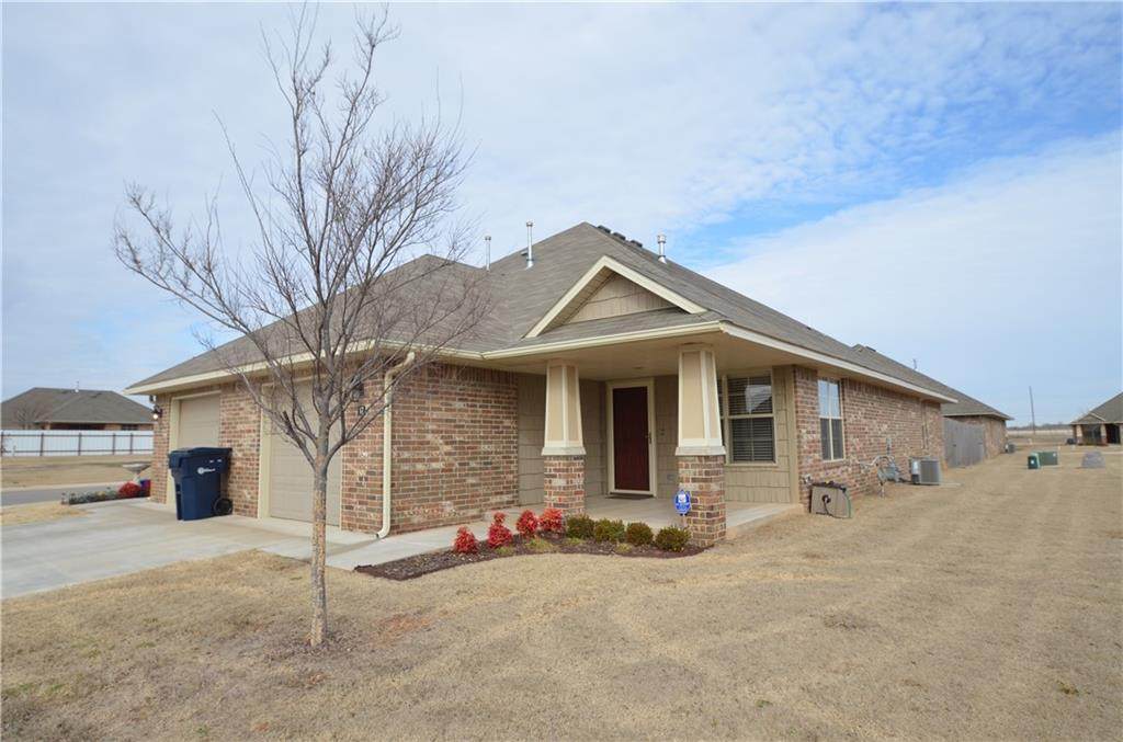 8 138th Street - Photo 1