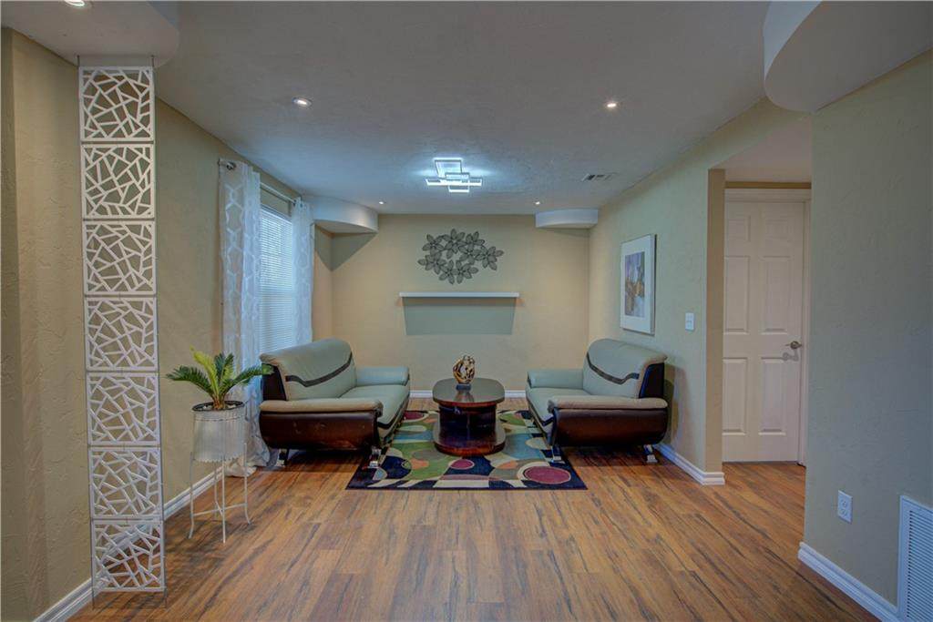 1521 Drexel Boulevard - Photo 1