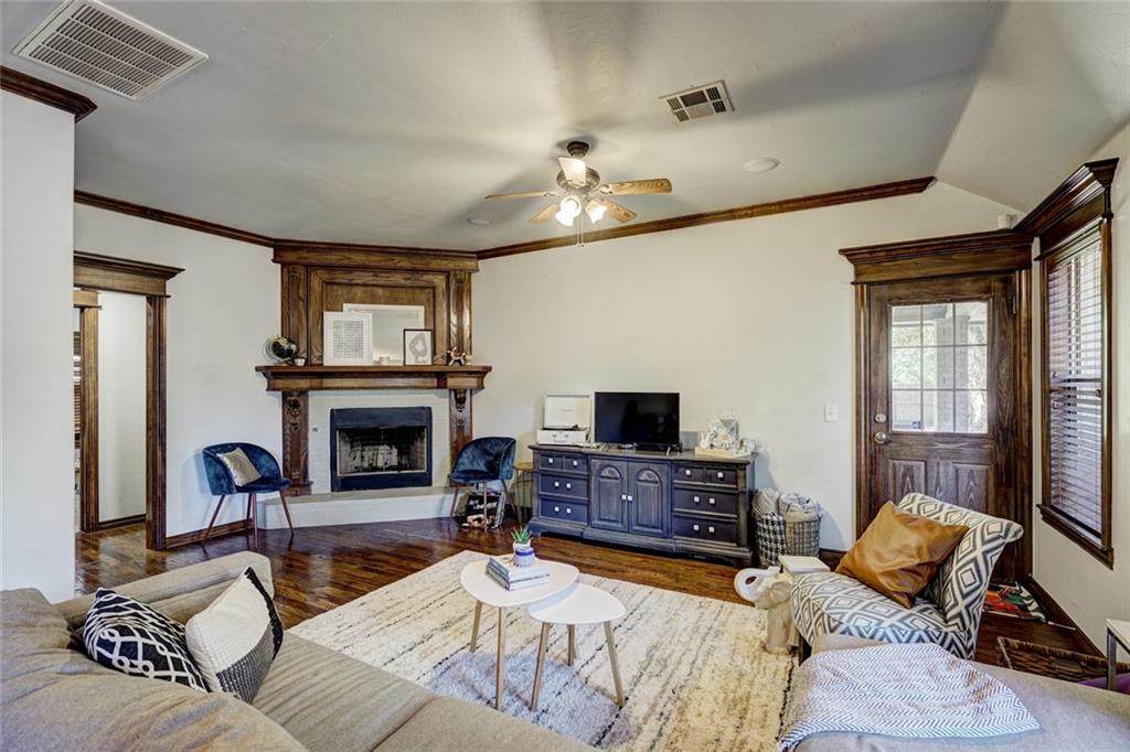 4807 Redmond Avenue - Photo 1